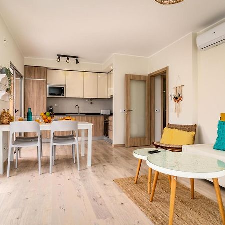 Sunny Brand New 2-Bedroom Apt - 500M From Praia Da Rocha With Ac And Pool! Portimão Eksteriør billede