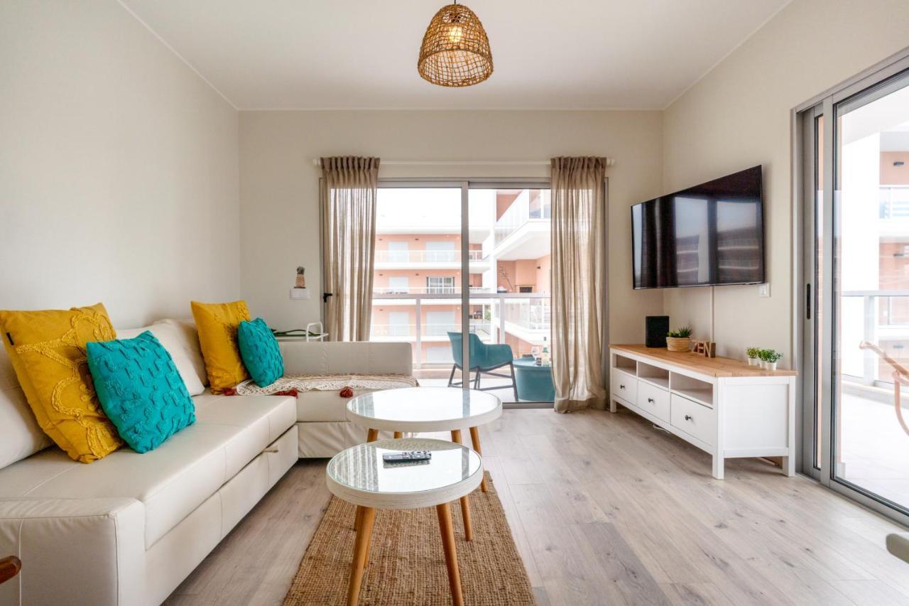 Sunny Brand New 2-Bedroom Apt - 500M From Praia Da Rocha With Ac And Pool! Portimão Eksteriør billede
