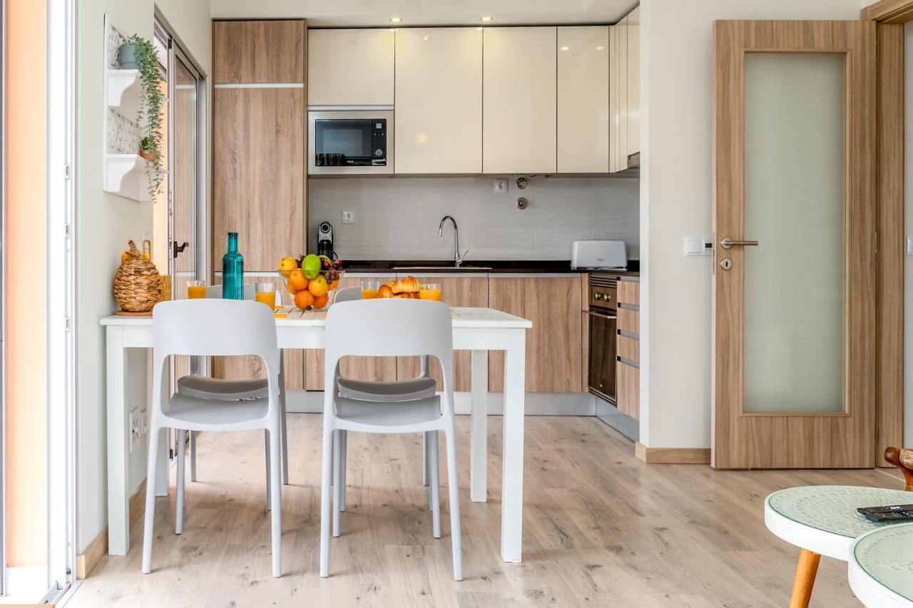 Sunny Brand New 2-Bedroom Apt - 500M From Praia Da Rocha With Ac And Pool! Portimão Eksteriør billede