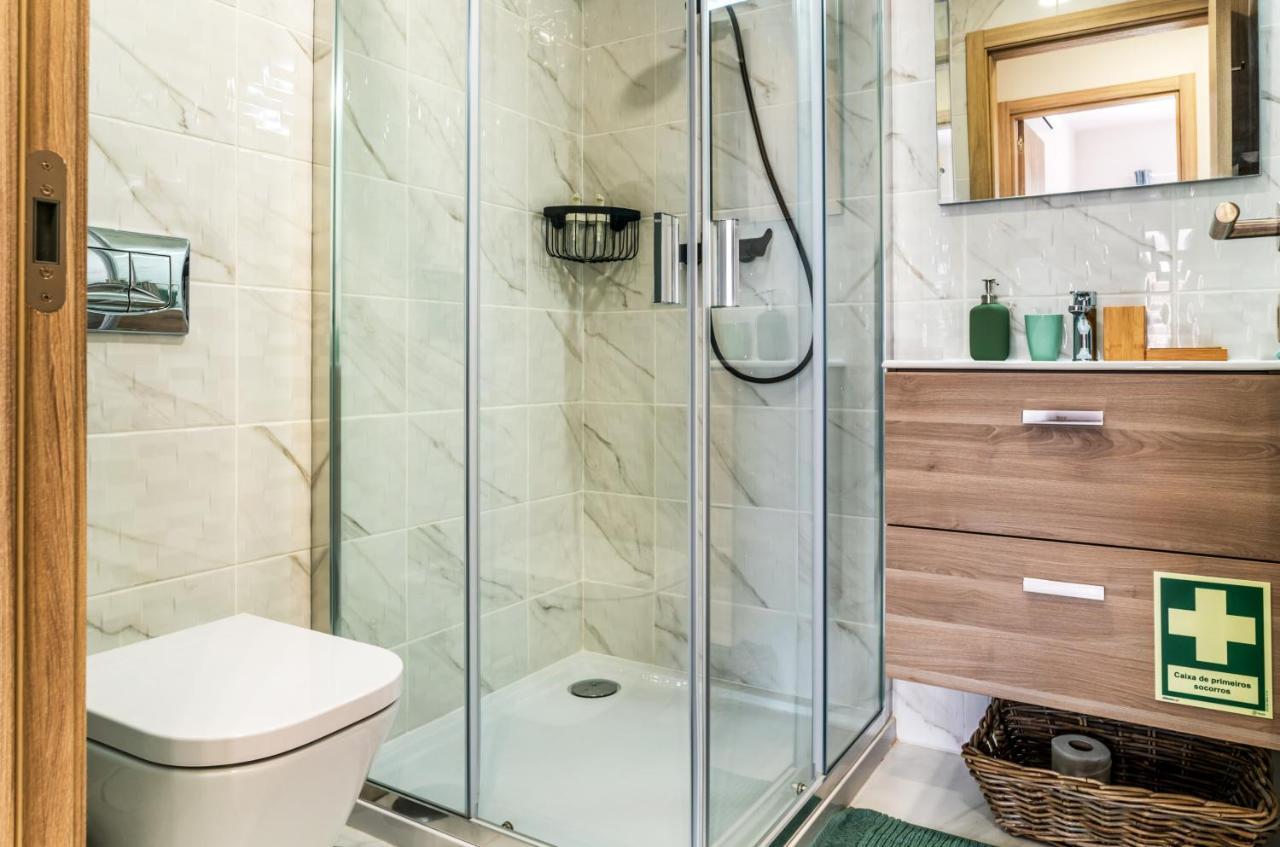 Sunny Brand New 2-Bedroom Apt - 500M From Praia Da Rocha With Ac And Pool! Portimão Eksteriør billede