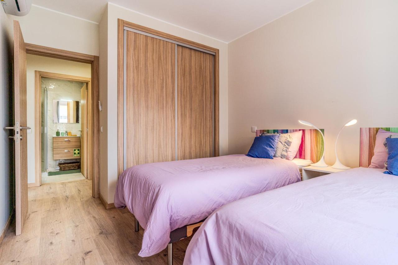 Sunny Brand New 2-Bedroom Apt - 500M From Praia Da Rocha With Ac And Pool! Portimão Eksteriør billede