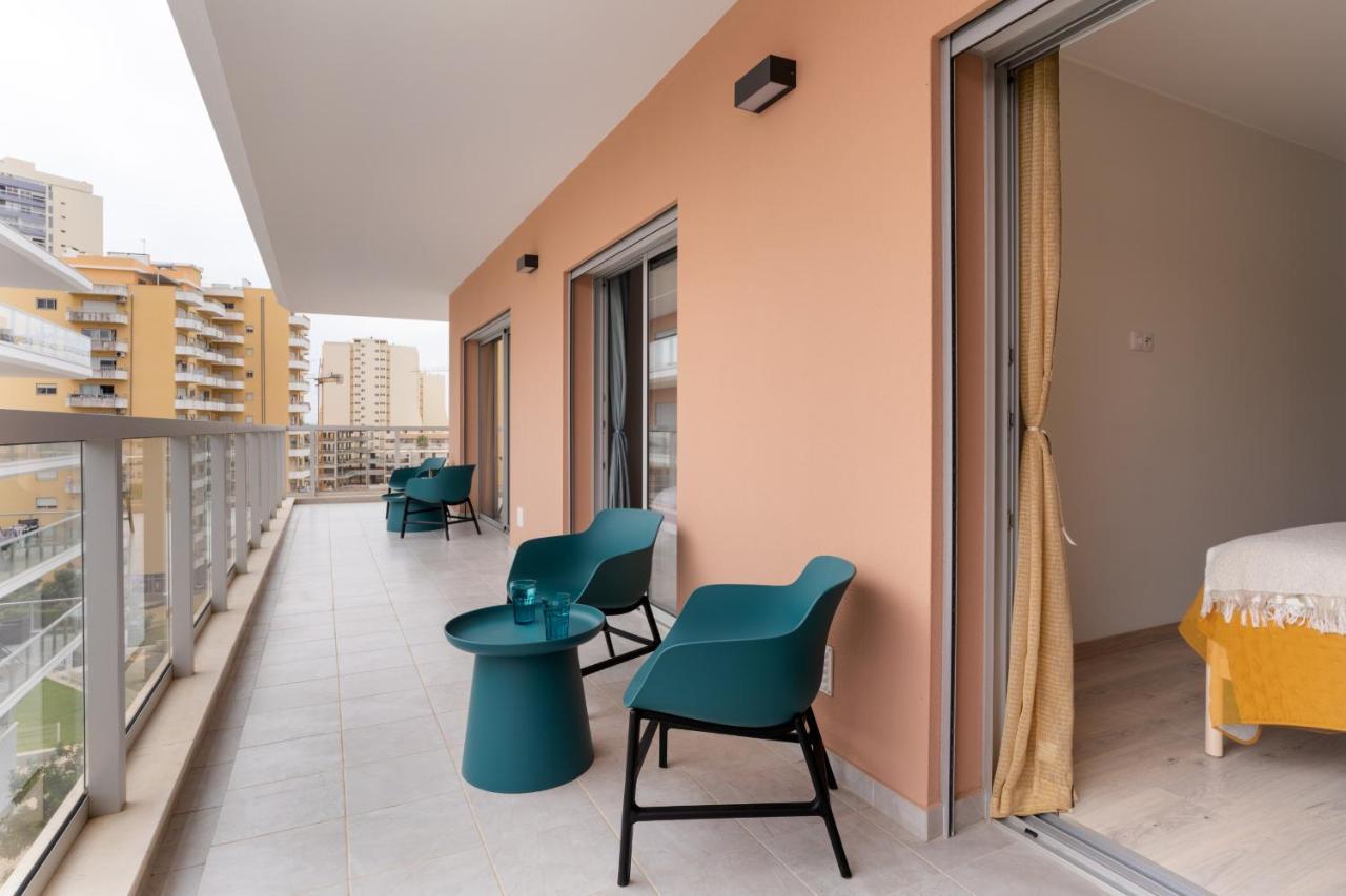Sunny Brand New 2-Bedroom Apt - 500M From Praia Da Rocha With Ac And Pool! Portimão Eksteriør billede