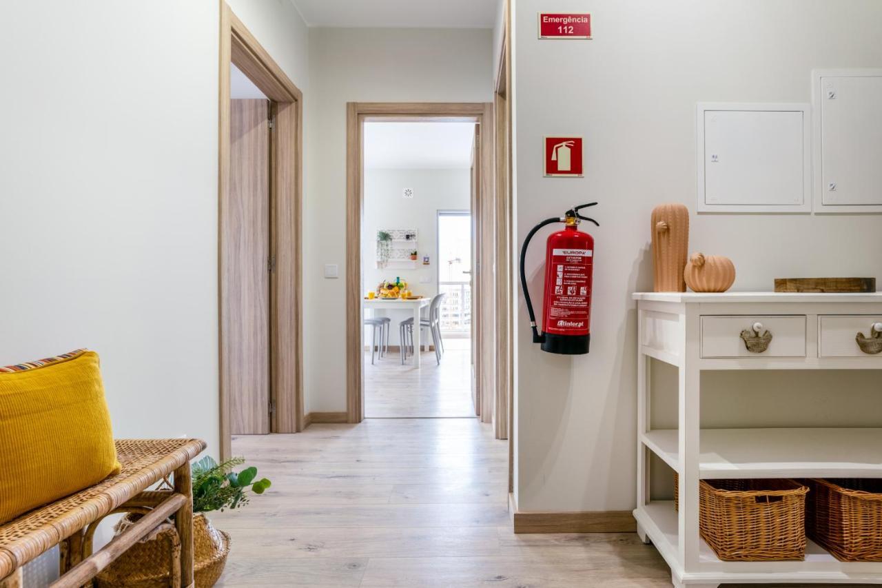 Sunny Brand New 2-Bedroom Apt - 500M From Praia Da Rocha With Ac And Pool! Portimão Eksteriør billede